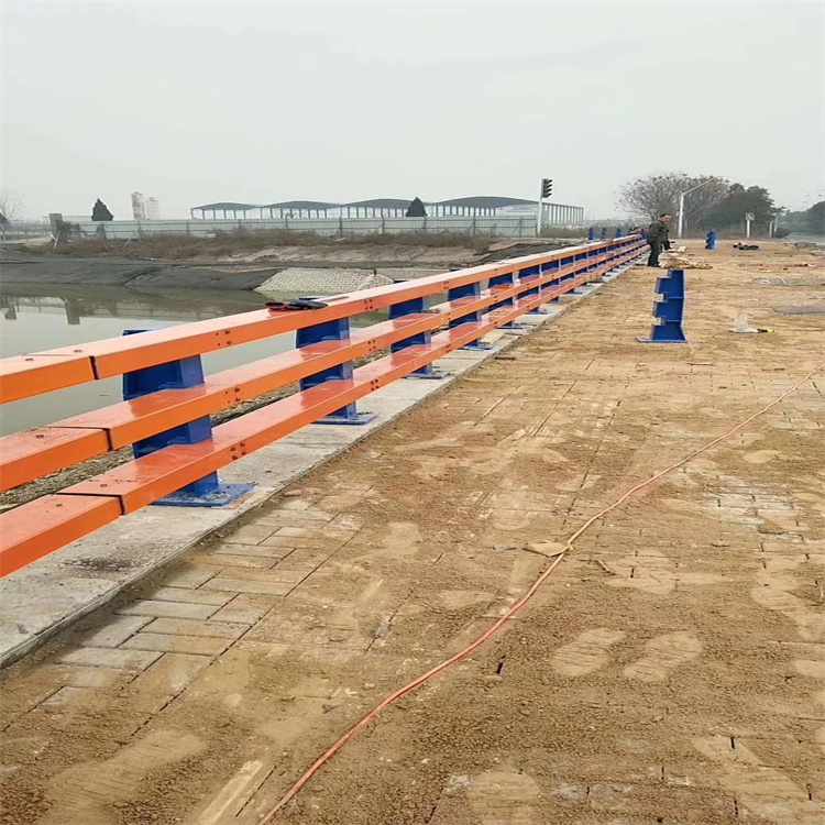 甘孜桥梁公路防撞护栏厂家什么价格好厂家有担当