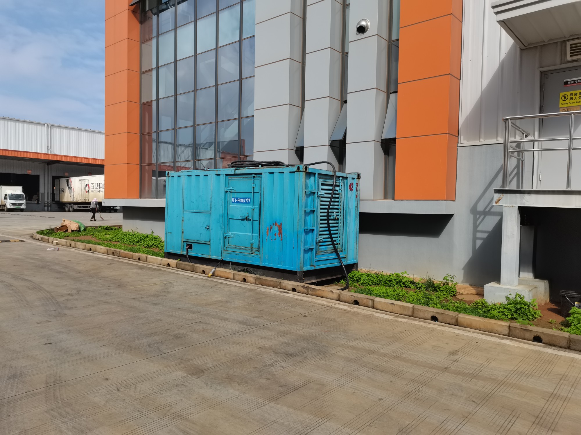 县电缆线出租直销价格】UPS电源租赁电话