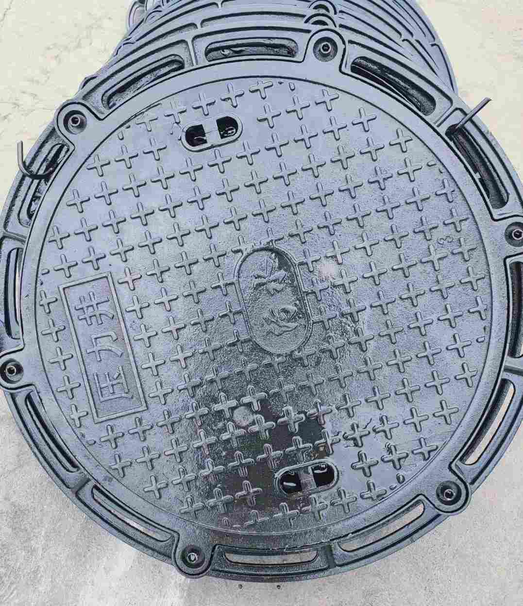 E600重型球墨铸铁井盖生产加工《建通铸造有限公司》
